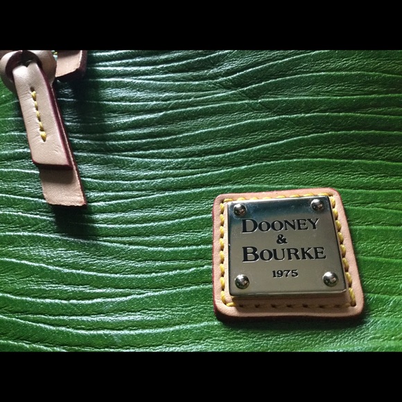 Dooney & Bourke Triple Zip Green Crossbody Bag - Picture 4 of 7